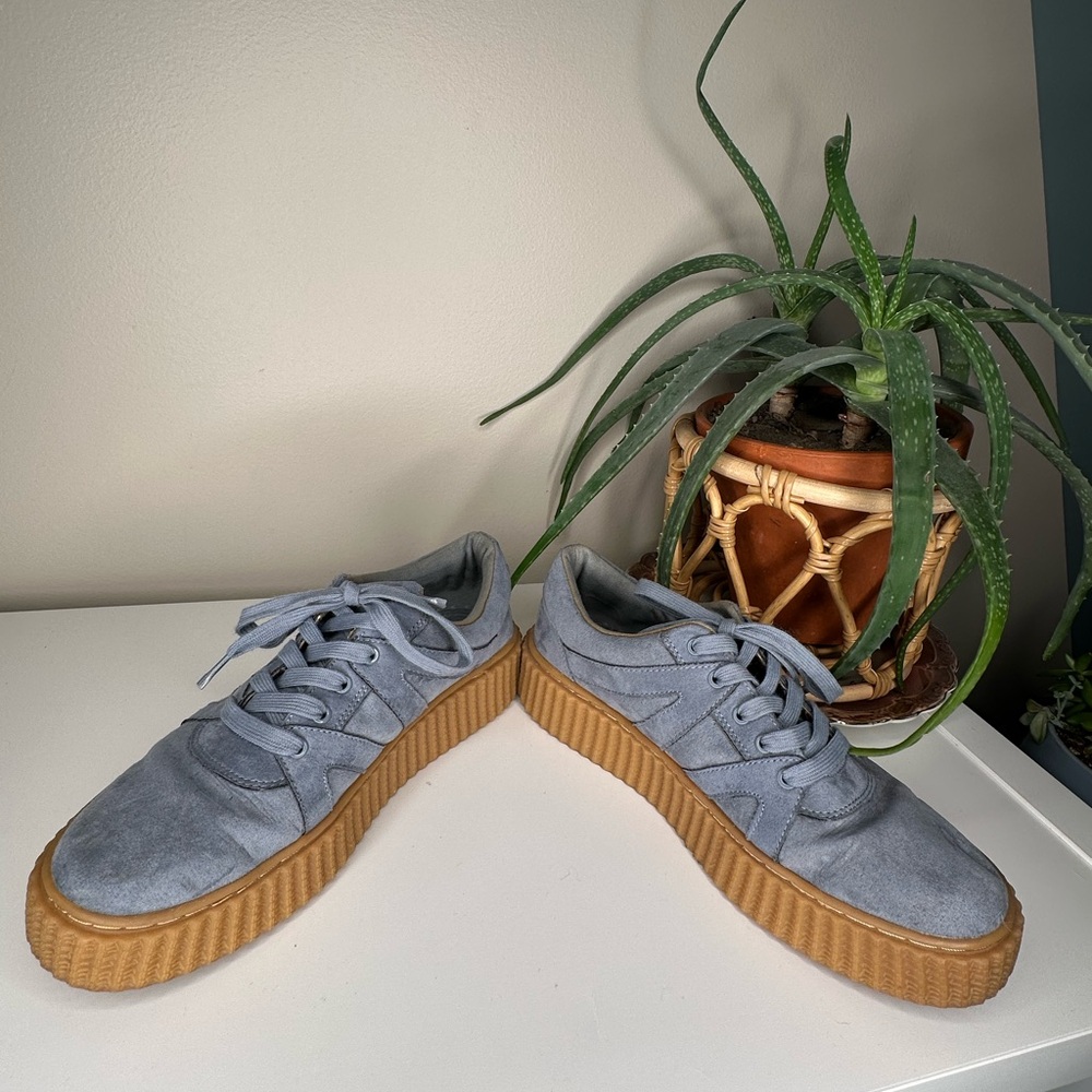 Indigo Rd Blue Suede Platform Sneakers Gum Sole Women’s 10 Y2K Creeper Style - Picture 9 of 15